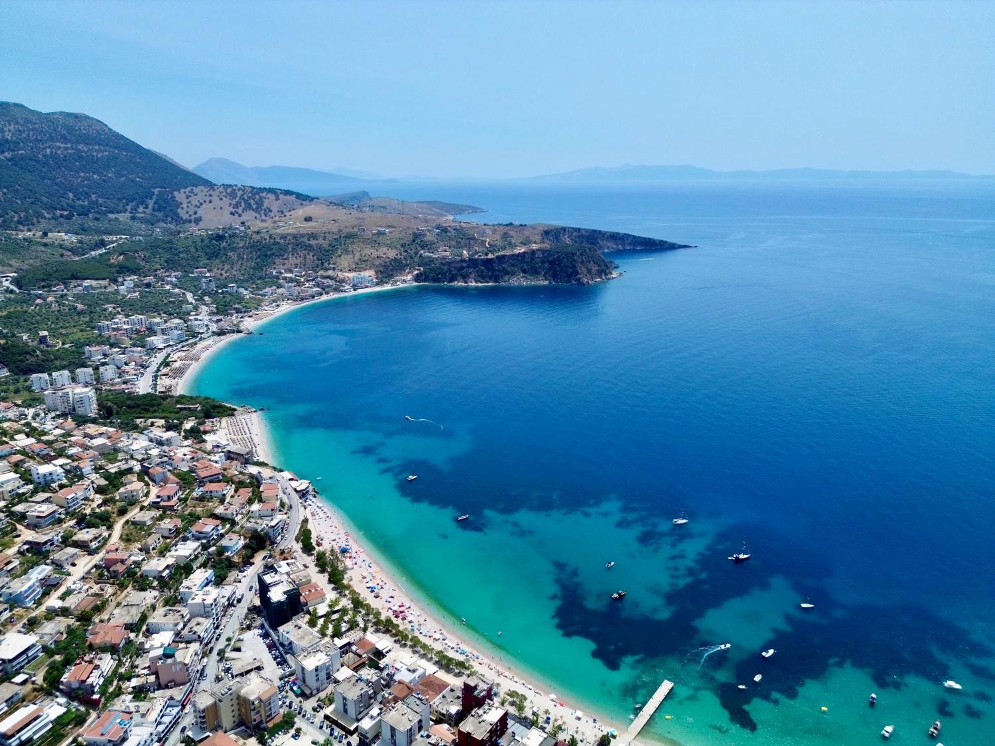 Guesthouse 1932 Himare Bagian luar foto