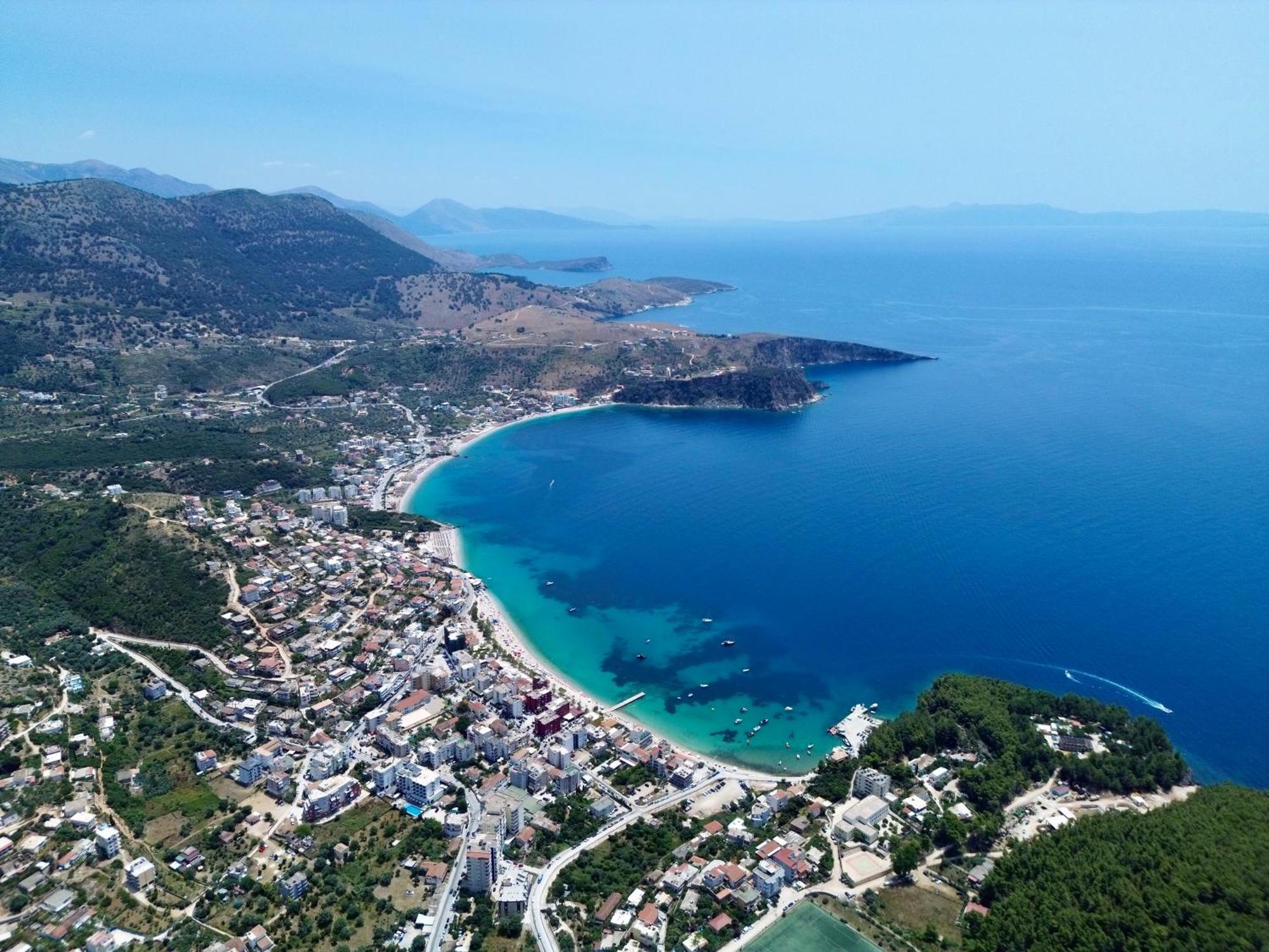 Guesthouse 1932 Himare Bagian luar foto