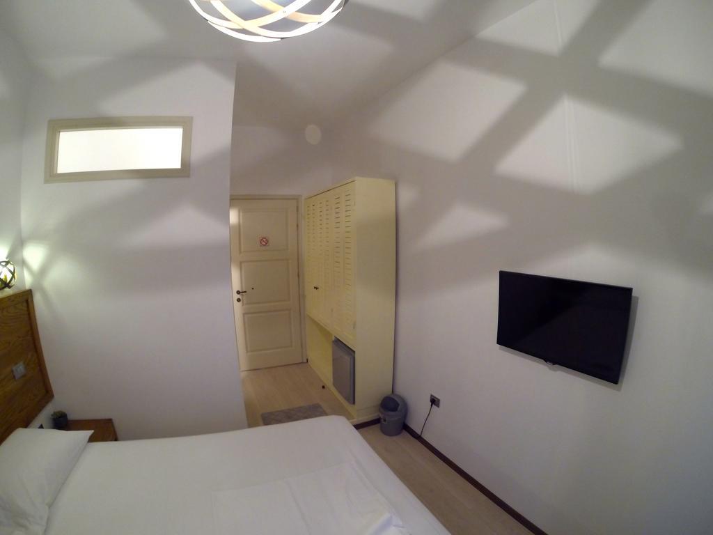 Guesthouse 1932 Himare Ruang foto